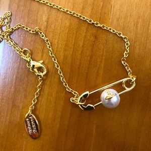 Vivienne Westwood Pearl 
